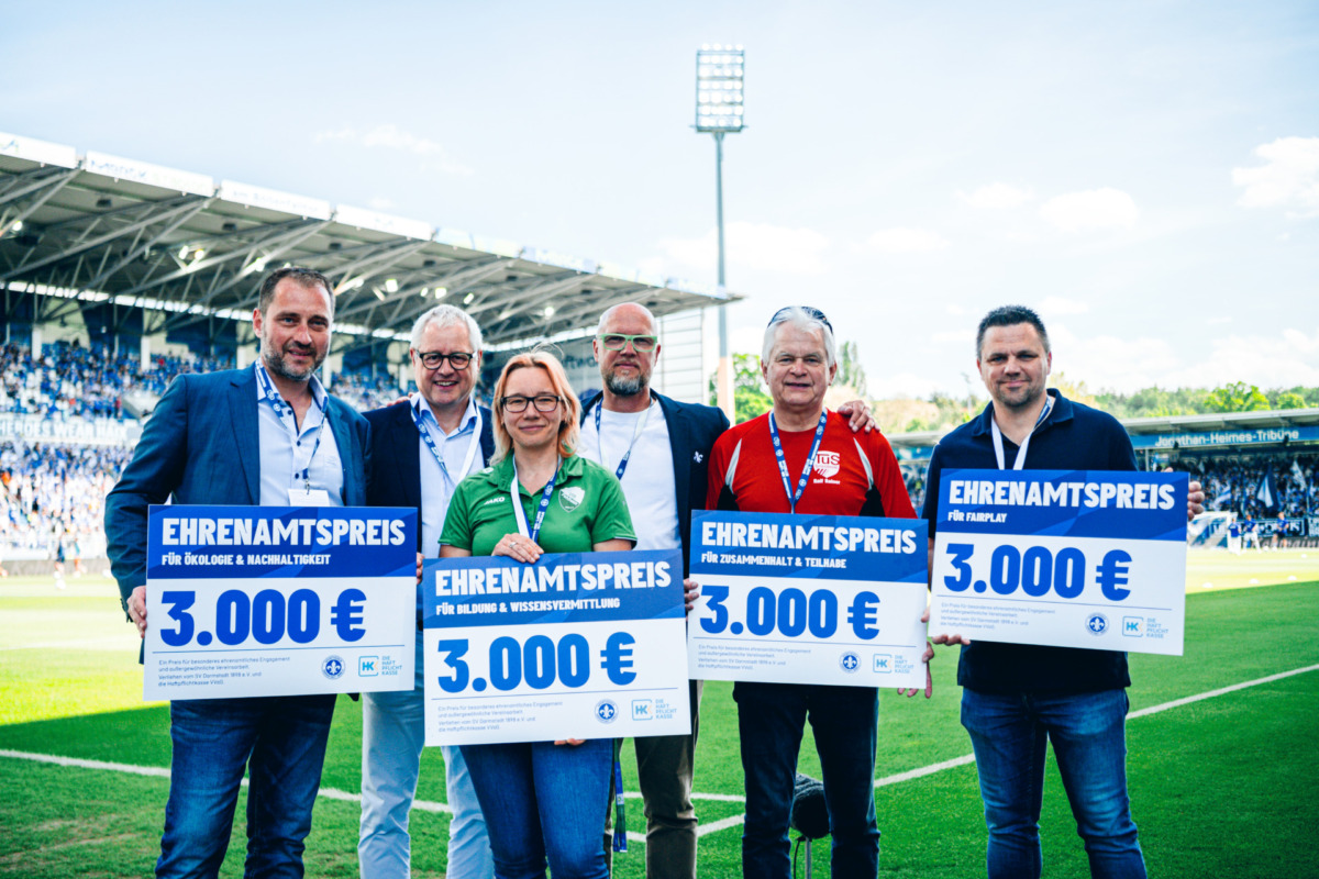 Haftpflichtkasse und SV 98 küren Gewinner des Ehrenamtspreises 2024